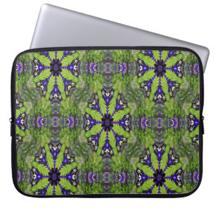 Partyin' Bears..... Laptop Sleeve