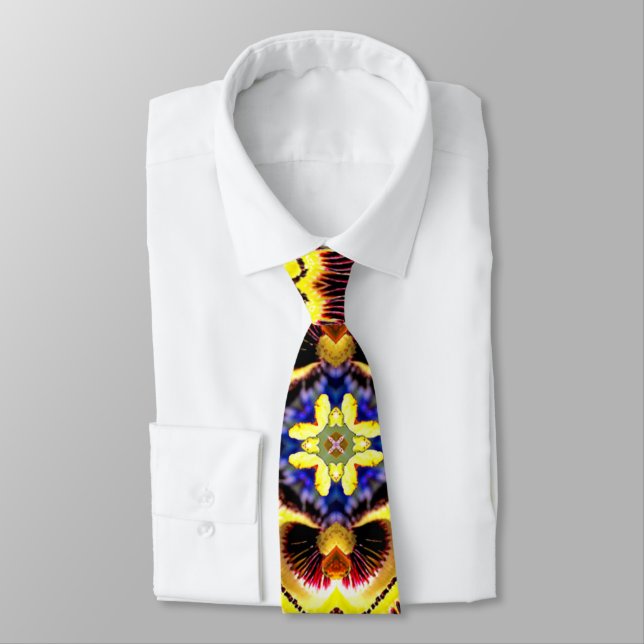 Passiflora Caerulea Pattern Tie (Tied)