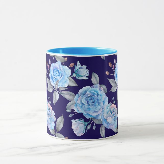 Pastel blue rose pattern, navy background, mug (Center)