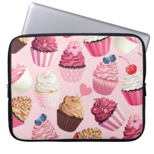 Pastel Pink Cupcakes: Vintage Pattern. Laptop Sleeve