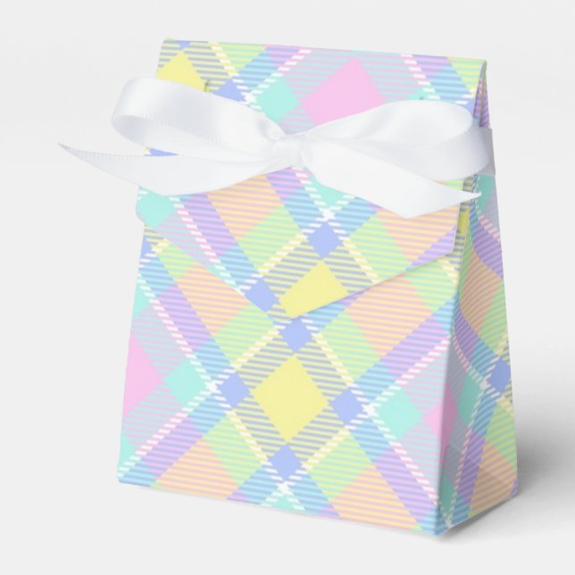 Pastel plaid favour box (Front Side)