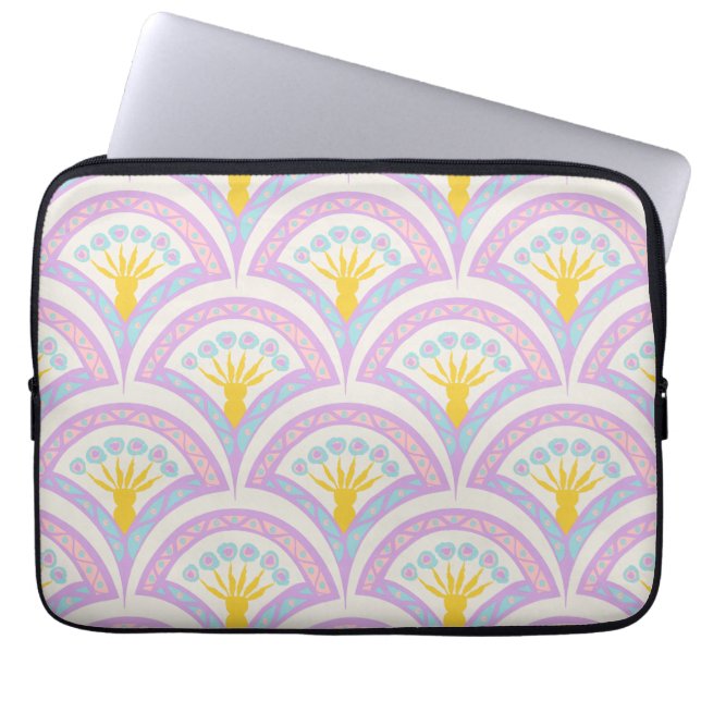 Pastel Scallop Pattern Laptop Sleeve (Front)