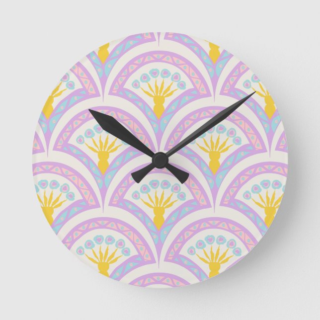 Pastel Scallop Pattern Round Clock (Front)