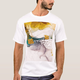 Pastel tenderness: golden swirls art. T-Shirt