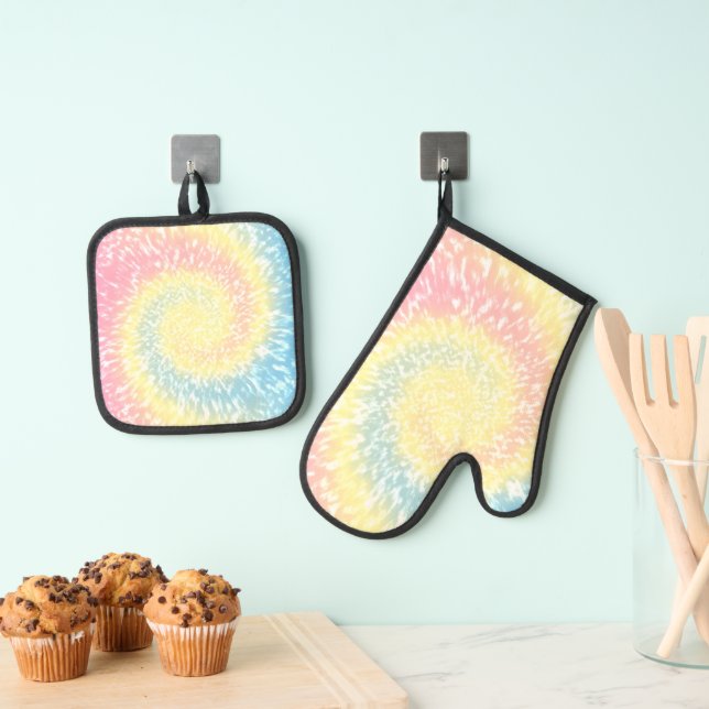 Pastel Tie Dye Hippy Swirl Oven Mitt & Pot Holder Set (Insitu(Hanging))