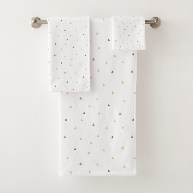 Pastel Triangle Doodle Pattern Bath Towel Set (Insitu)