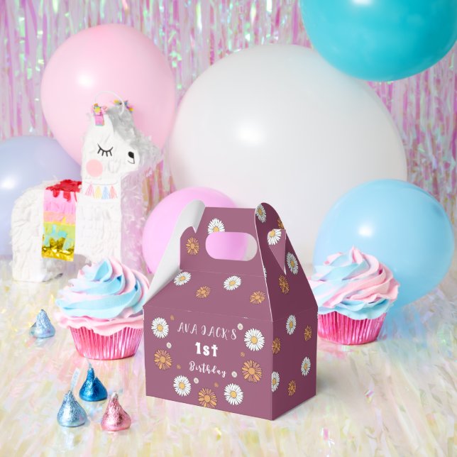 Pastel white and pink orange daisy flowers favour box (Party)