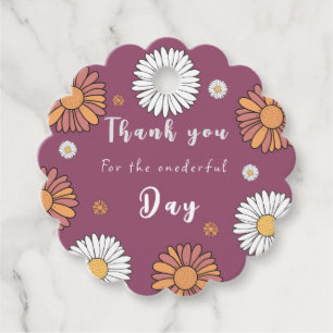Pastel white and pink orange daisy flowers favour tags