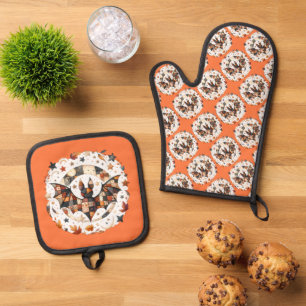 Patchwork Halloween Bat in Autumn Colors Oven Mitt & Pot Holder Set