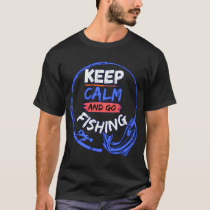 Patriotic bass fishing  design with american flag. T-Shirt