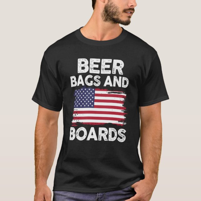 Patriotic Cornhole Player 4th Of July Beer Bags An T-Shirt (Front)