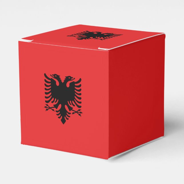 Patriotic favour box with Flag of Albania (Front Side)