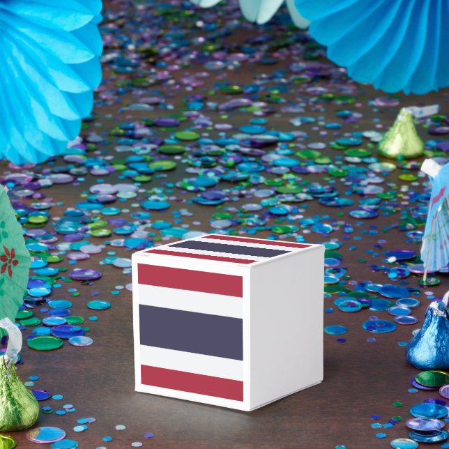 Patriotic favour box with Flag of Thailand (Party)