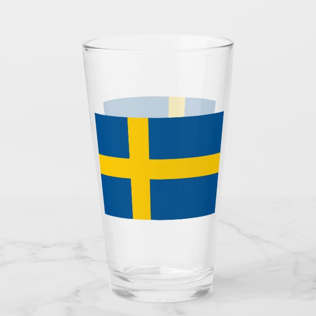Patriotic glass cup with flag of Sweden (Front)