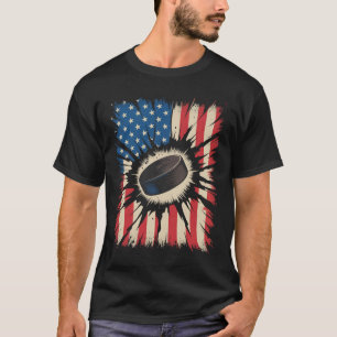 Patriotic Hockey 4th Of July Vintage American Flag T-Shirt