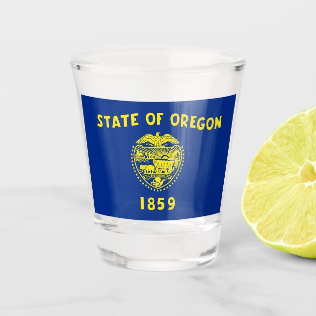 Patriotic shot glass with flag of Oregon (Front)