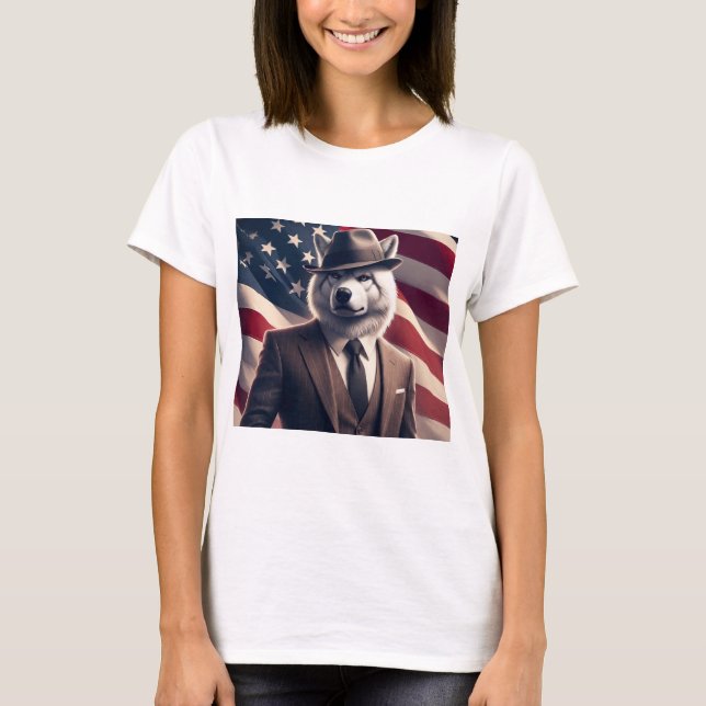 Patriotic Wolf   T-Shirt (Front)