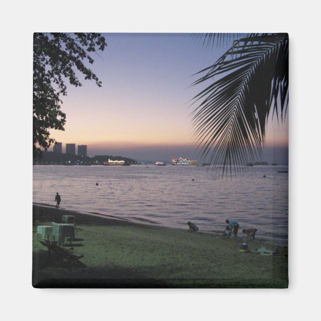 Pattaya Beach Sunset ... Chonburi, Thailand Magnet (Front)