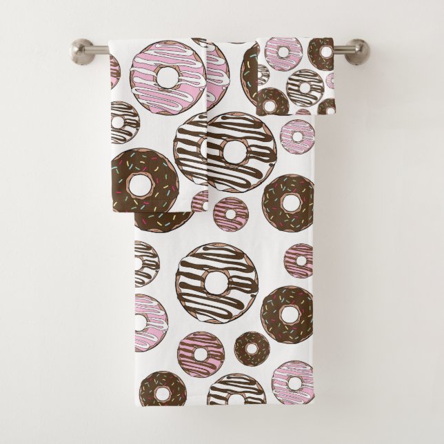 Pattern Of Doughnuts, Pink Doughnuts, Brown Doughn Bath Towel Set (Insitu)