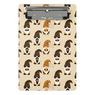 Pattern Of Gnomes, Halloween Gnomes Trick Or Treat Mini Clipboard