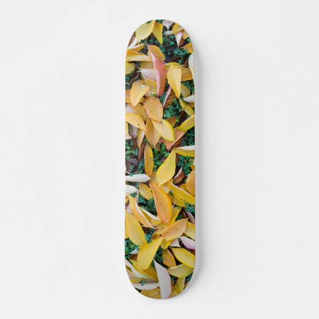 Pattern of the falling leaves skateboard (Front)