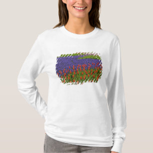 Pattern of tulips and grape hyacinth flowers, 2 T-Shirt