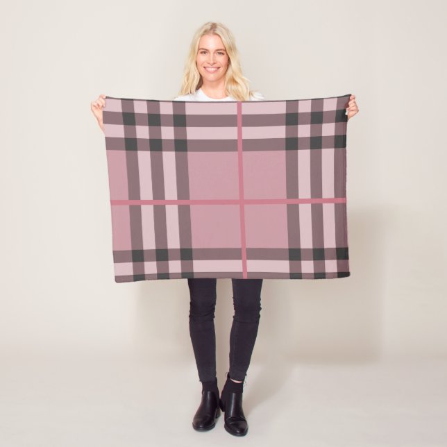 Pattern Stylish Geometric Fashion Trendy         Fleece Blanket (In Situ)