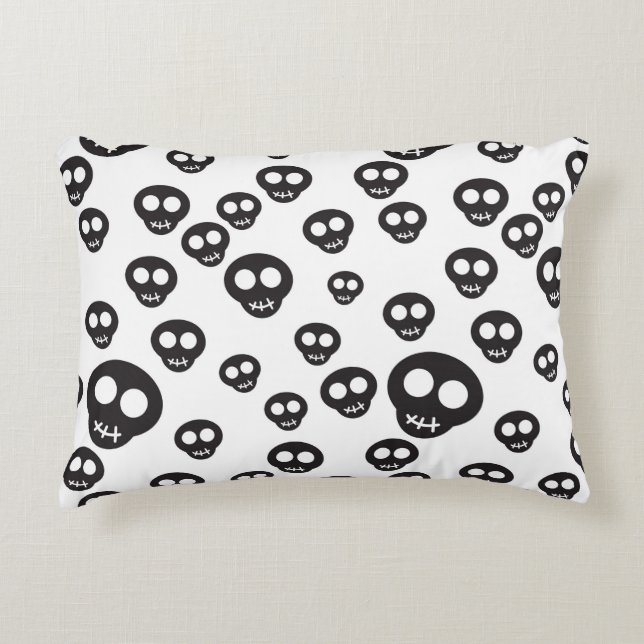 Pattern with black skulls on white decorative cushion (Front)
