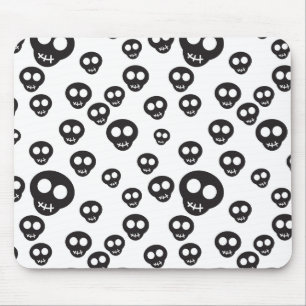 Pattern with black skulls on white mouse mat