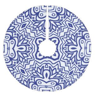 Pattern With Blue on White Brushed Polyester Tree Skirt