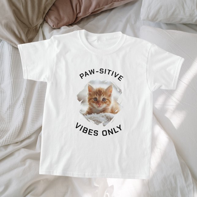 Paw-sitive vibes only cat photo girl T-Shirt (Creator Uploaded)