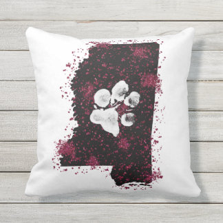 Pawsitively Stately Mississippi Cushion