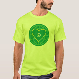 Peace & Love around the world. T-Shirt