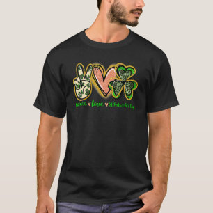 Peace Love Lucky St Patricks Day Shamrock Leopard  T-Shirt