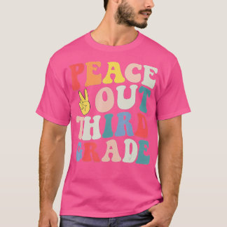 Peace Out 3rd Grade Retro Pastel Happy Last Day Ou T-Shirt