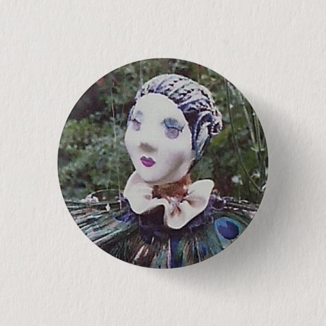 Peacock doll 3 cm round badge (Front)