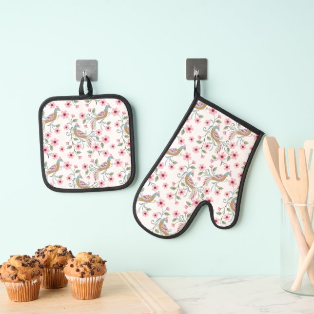 Peacocks and flowers oven mitt & pot holder set (Insitu(Hanging))
