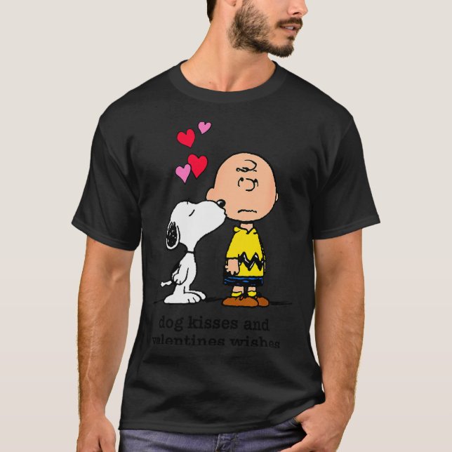 Peanuts - And Charlie Dog Kisses Valentine Wishes  T-Shirt (Front)