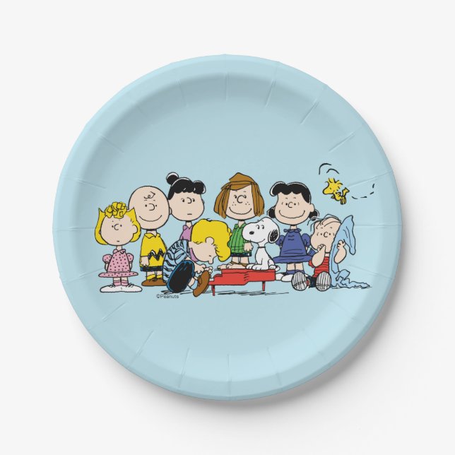 Peanuts | Charlie Brown and Gang Paper Plate (Front)