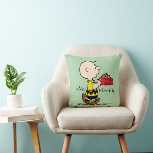 Peanuts   Charlie Brown with Snoopy's Dish Cushion
