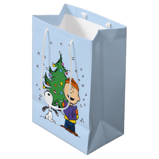 Peanuts | Christmas Caroling Medium Gift Bag (Front Angled)