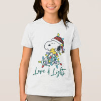 Peanuts | Christmas Love and Lights