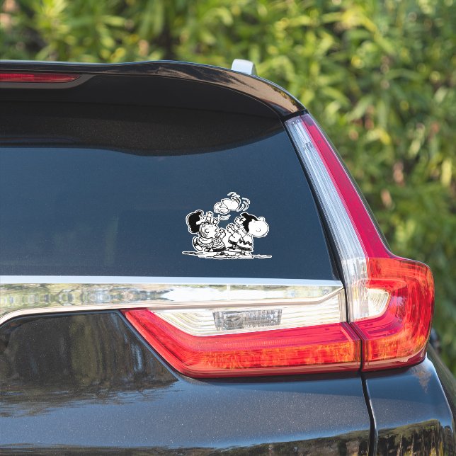 Peanuts Gang Lifting Snoopy (Car Side)