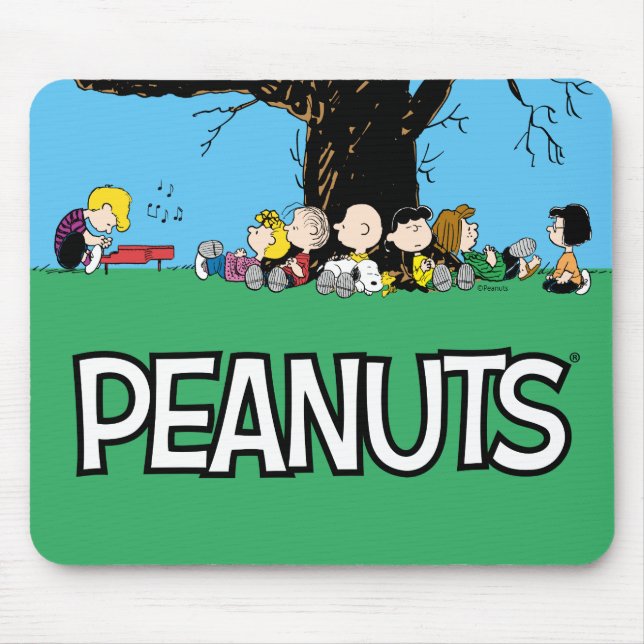 Peanuts Gang Under A Tree Mouse Mat (Front)