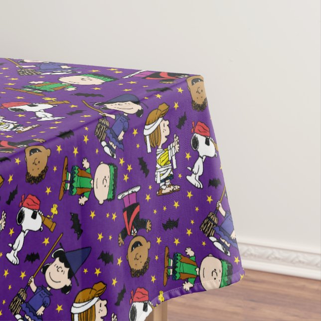 Peanuts | Happy Halloween Pattern Tablecloth (In Situ)