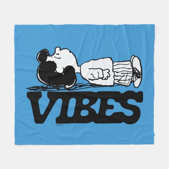 Peanuts | Lucy Vibes Fleece Blanket (Front (Horizontal))
