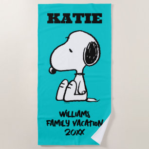 Peanuts   Sitting Snoopy Family Vacation Beach Towel
