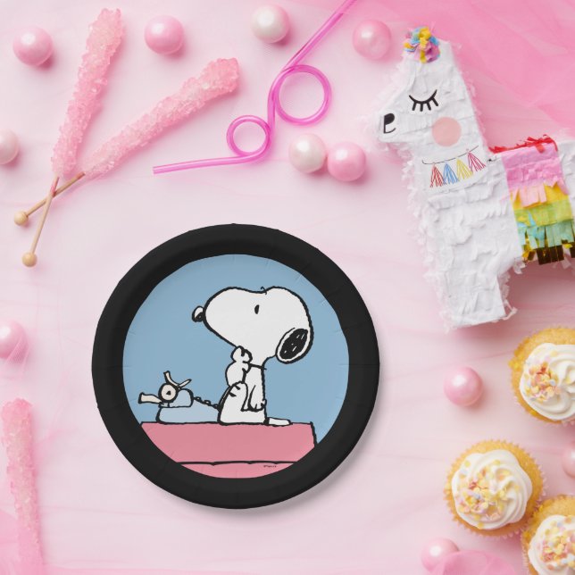 Peanuts | Snoopy at the Typewriter Paper Plate (Party)