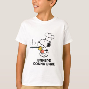 Peanuts   Snoopy Baking Cookies T-Shirt