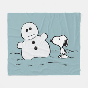 Peanuts   Snoopy Builds A Snowman Fleece Blanket